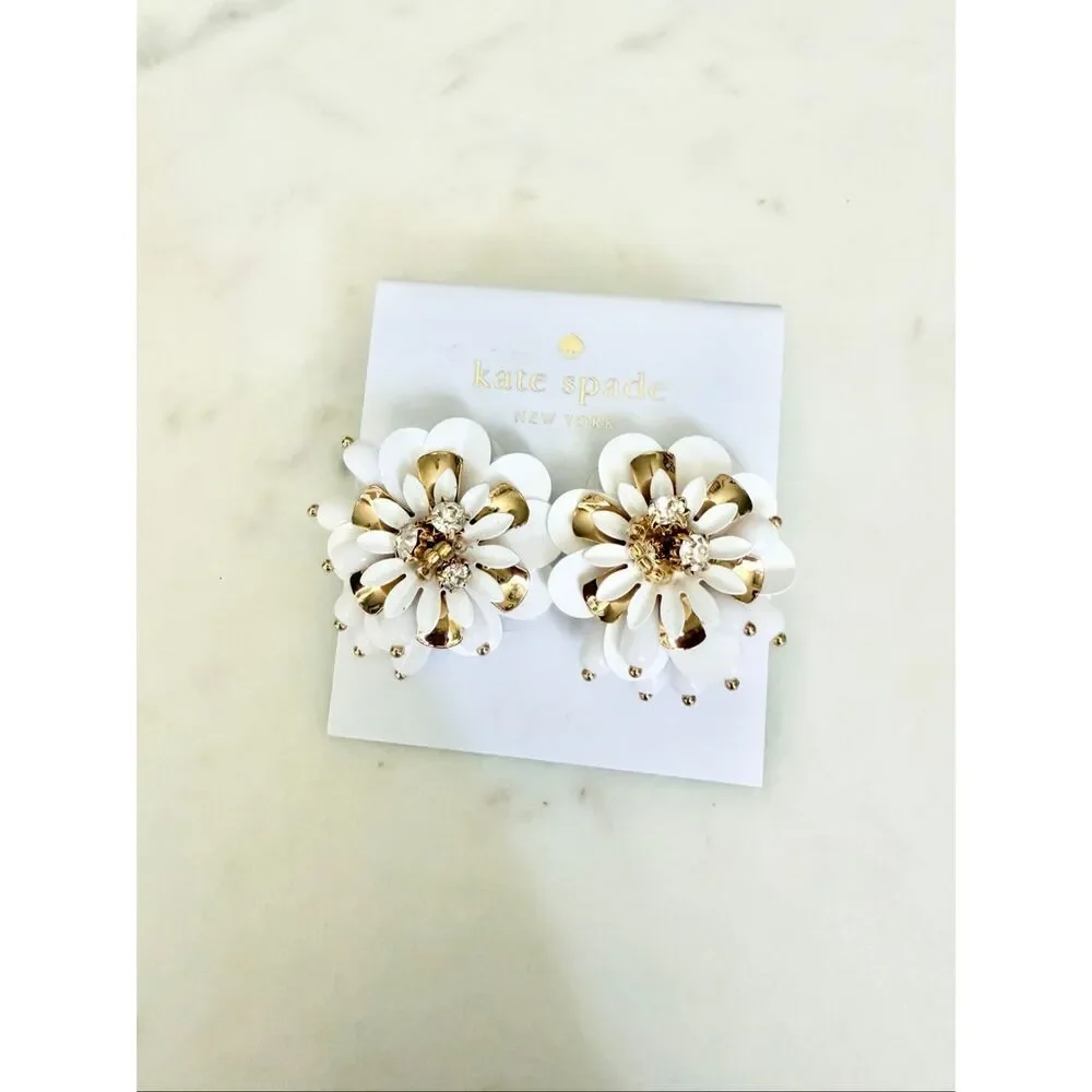 Kate Spade White Enamel Floral Statement Stud Earrings Gold Tone Crystal Daisy